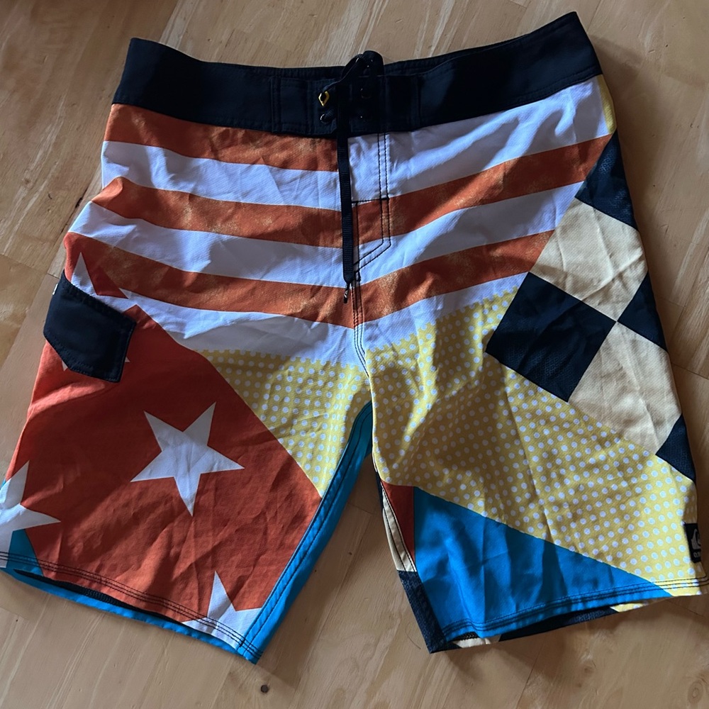 Men’s Quicksilver Surfshorts
